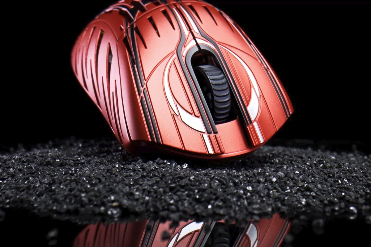 Pwnage StormBreaker Ultra-Lightweight Gaming Mouse