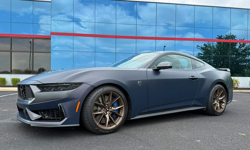 2025 Ford Mustang Dark Horse