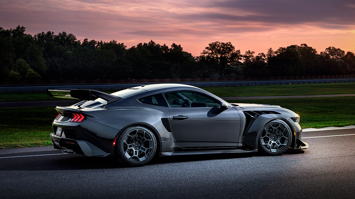 Ford Mustang GTD Liquid Carbon