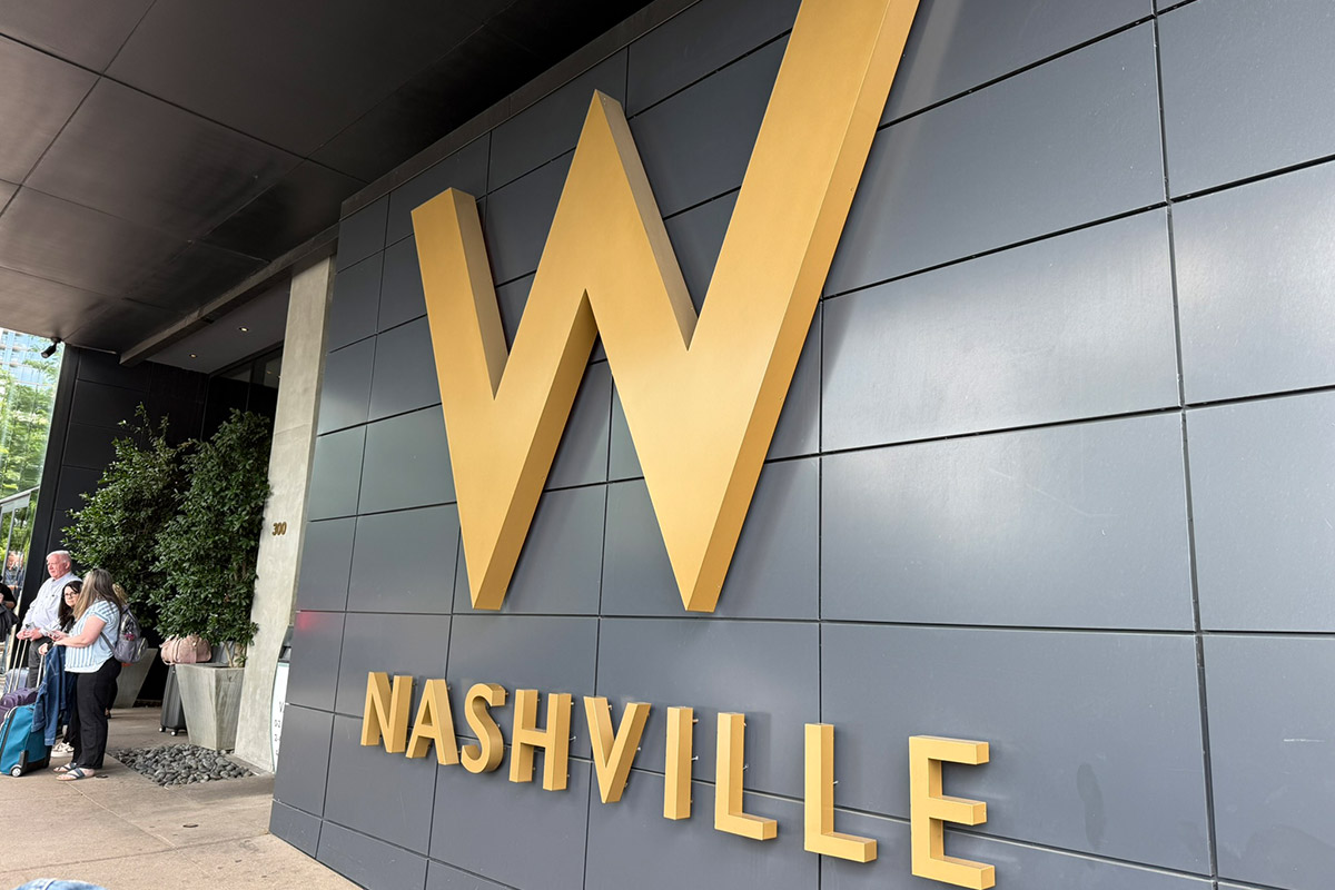 W Nashville