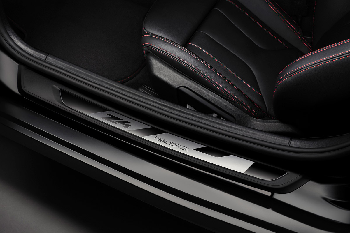BMW Z4 Final Edition door sill