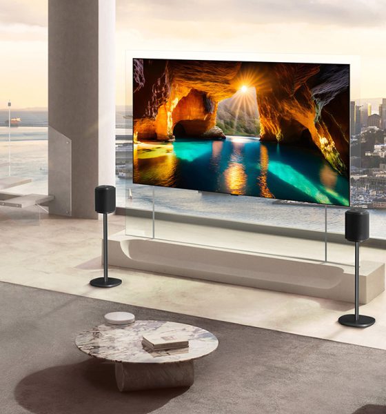 LG OLED evo W6 Wallpaper TV