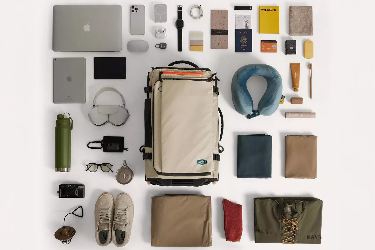 BAGSMART Blast 43L Roller Backpack