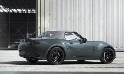 Mazda MX-5 Miata in Zinc Green