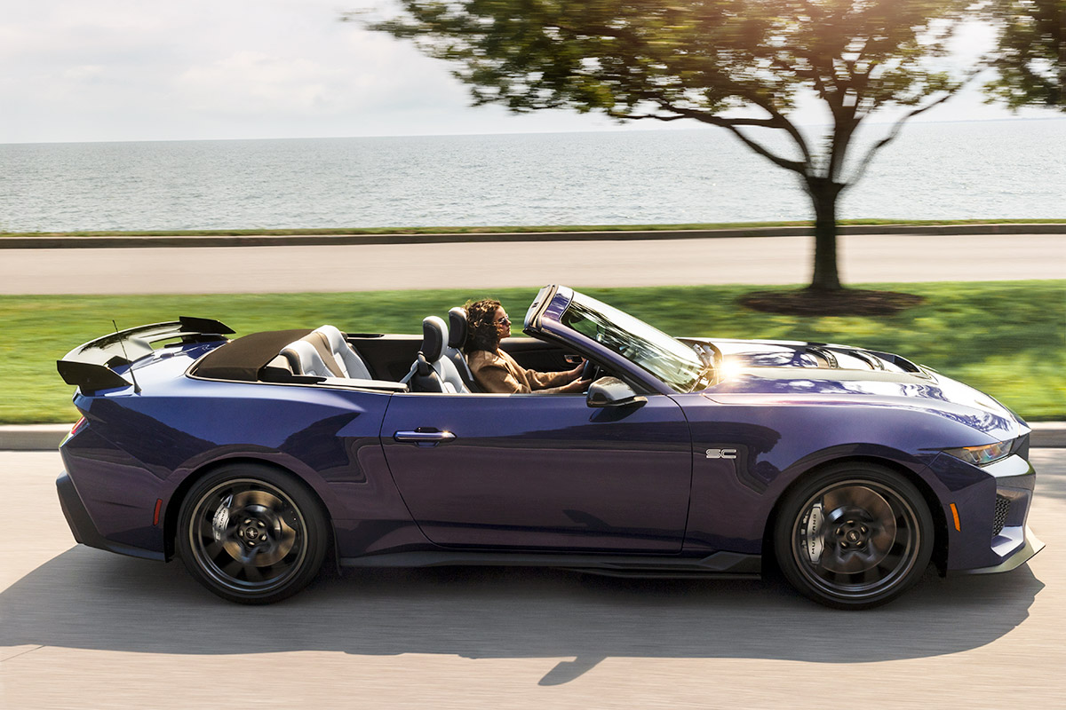 Ford Mustang Dark Horse SC Convertible