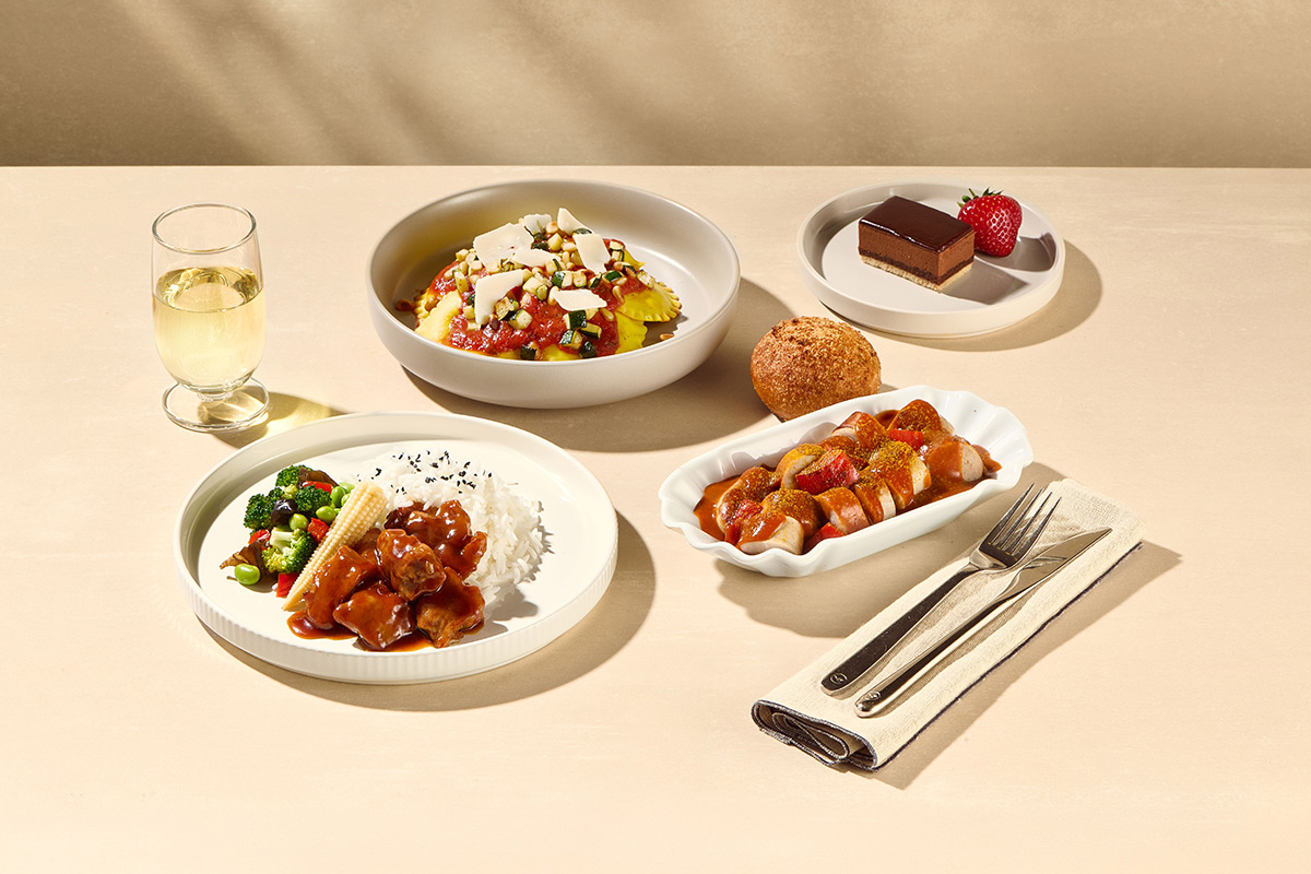 Lufthansa updates Onboard Delights menu with hot meal options